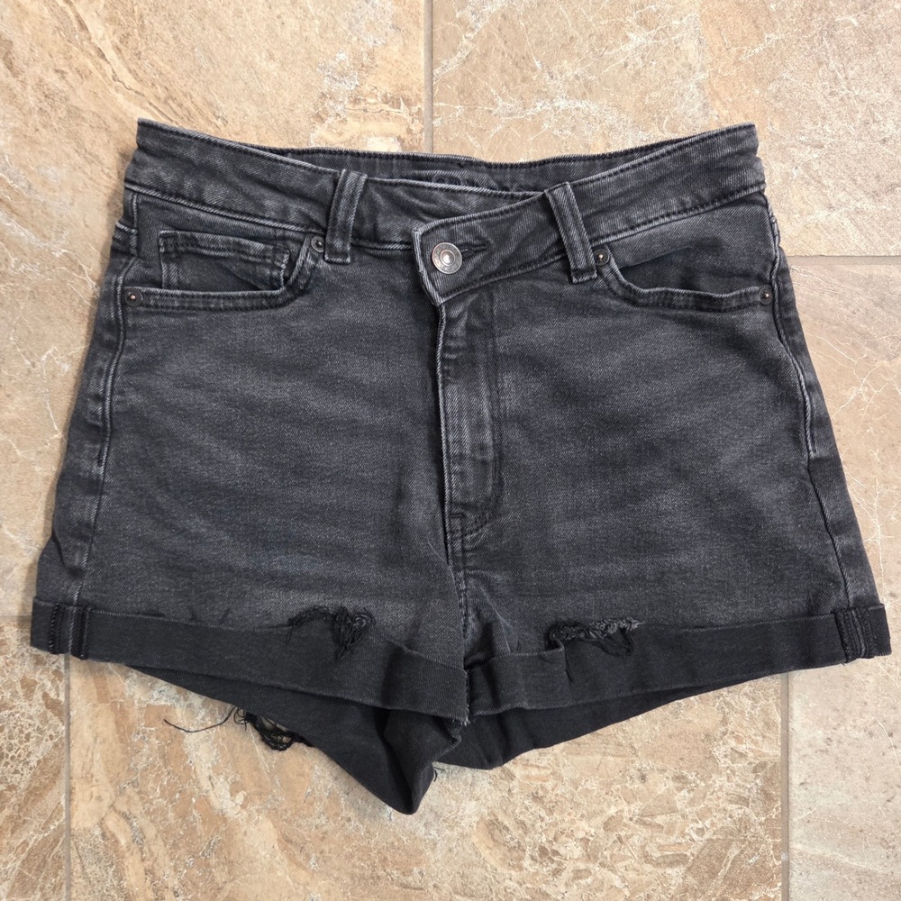 American Eagle Womens Black High Waisted Distressed Denim Shorts Size 2